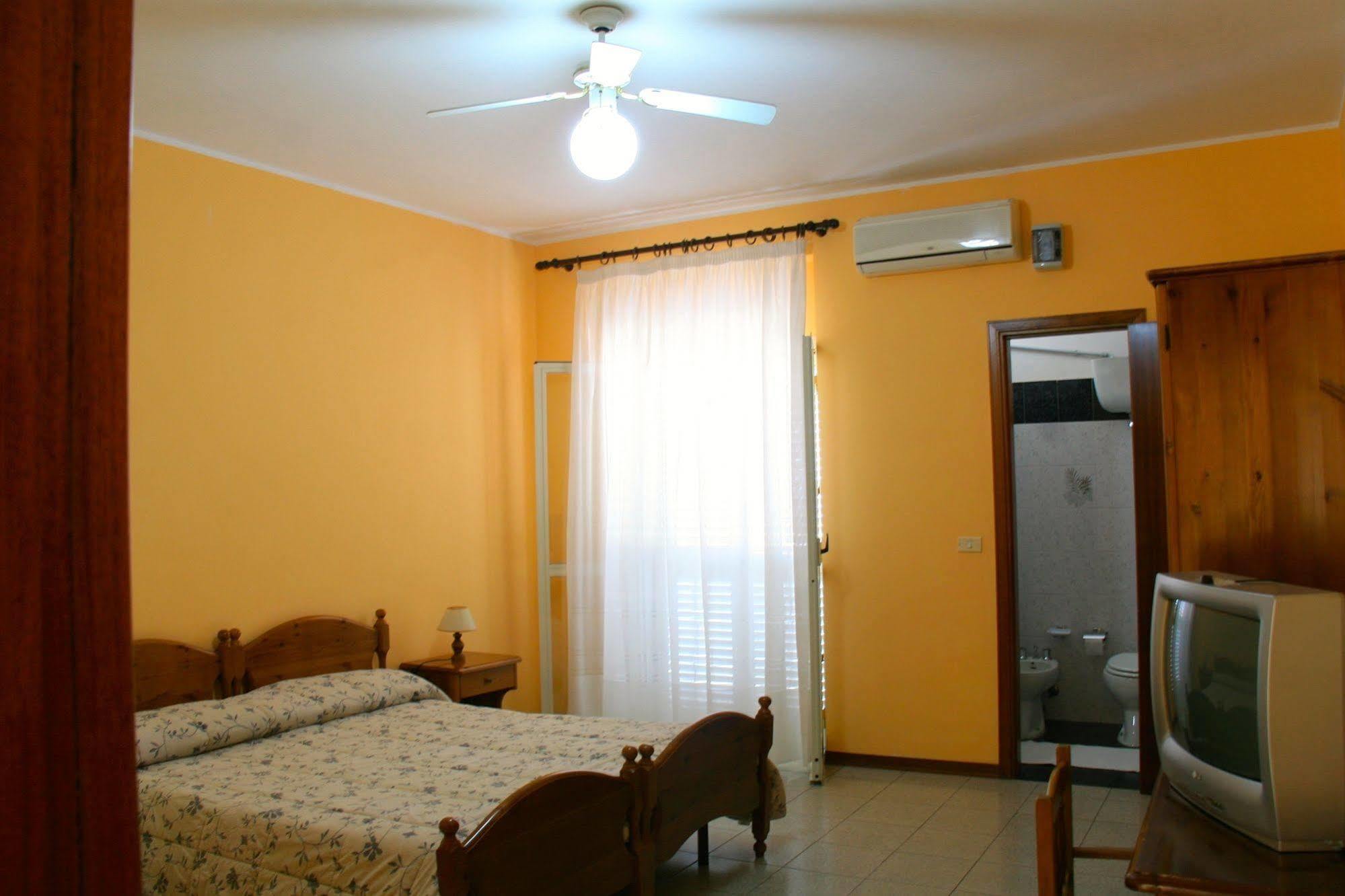 Hotel La Perla Tropea Eksteriør bilde